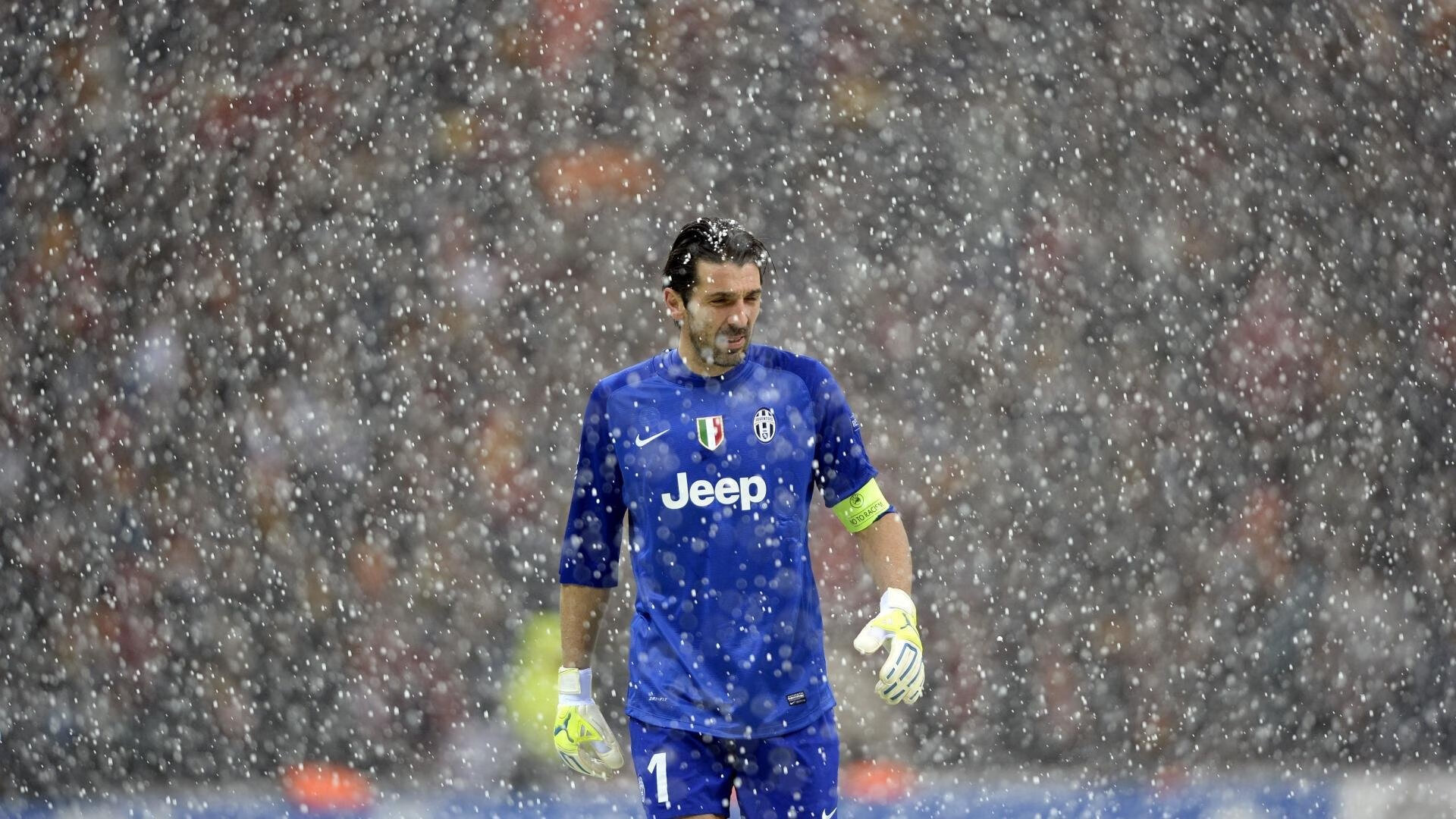 红牛二队险胜法拉利，塞恩斯带队取胜的战术奇迹